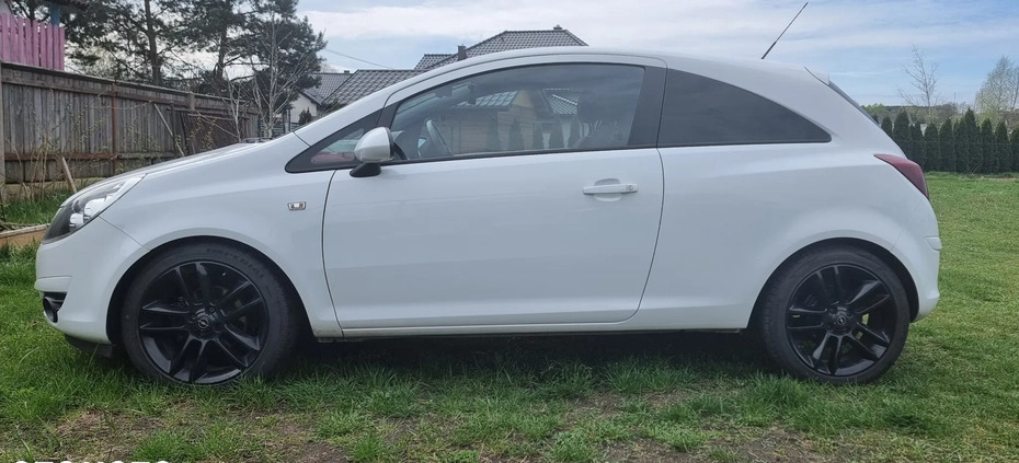 Opel Corsa cena 17900 przebieg: 82400, rok produkcji 2010 z Drawsko Pomorskie małe 56